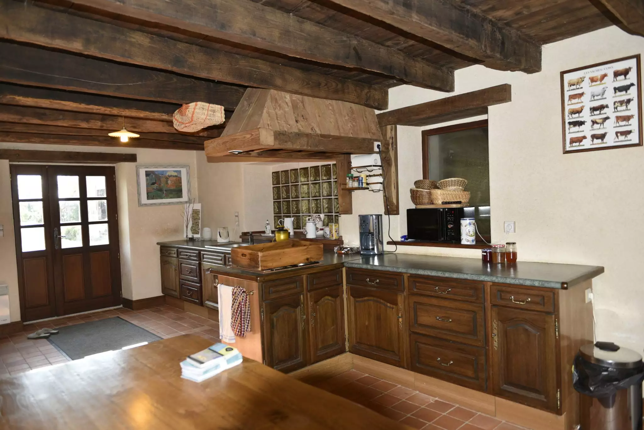 la cuisine plebiscitée par les randonneurs. chambres d'hôtes Finistère sud chambres d'hôtes bretagne : la cuisine partagée.